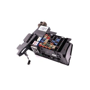 جعبه فیوز داخل کابین بنز b200 اتاق w245