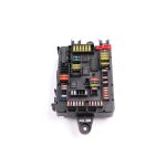 جعبه فیوز داخل موتور بی ام و 220 اتاق f22