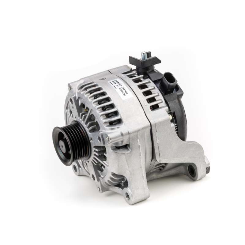دینام بی ام و X4 F26 دینام بی ام و X4 F26