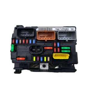 جعبه فیوز داخل کابین تویوتا GT86