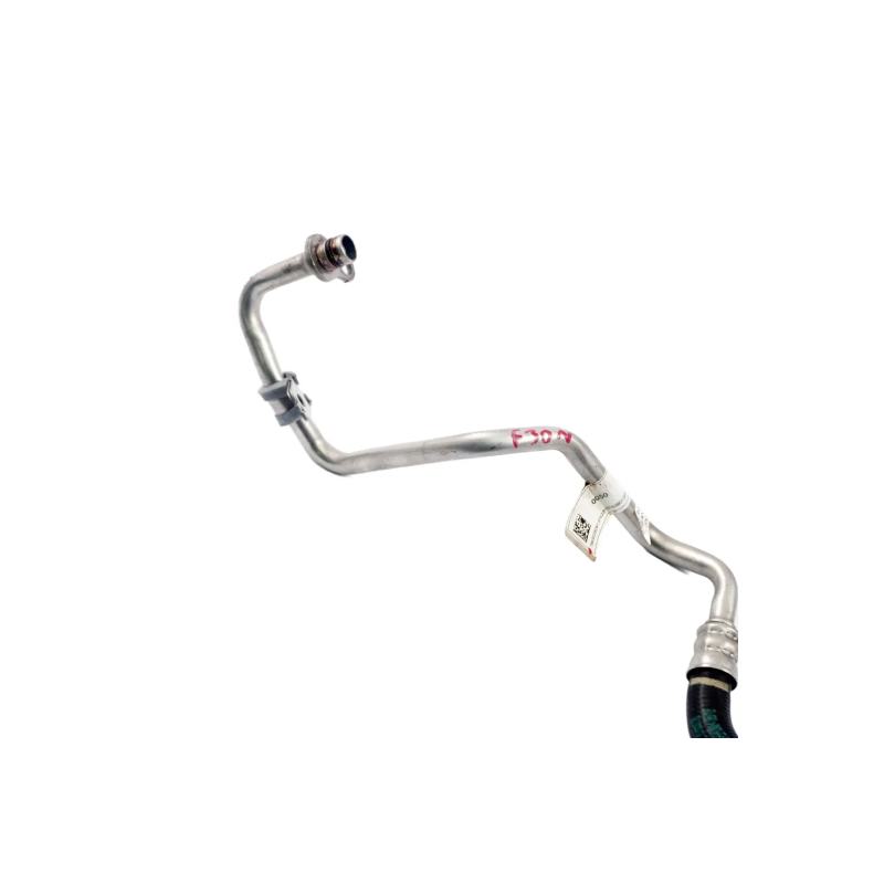 لوله خنک کن توربو بی ام و X6 اتاق G06 لوله خنک کن توربو بی ام و X6 اتاق G06